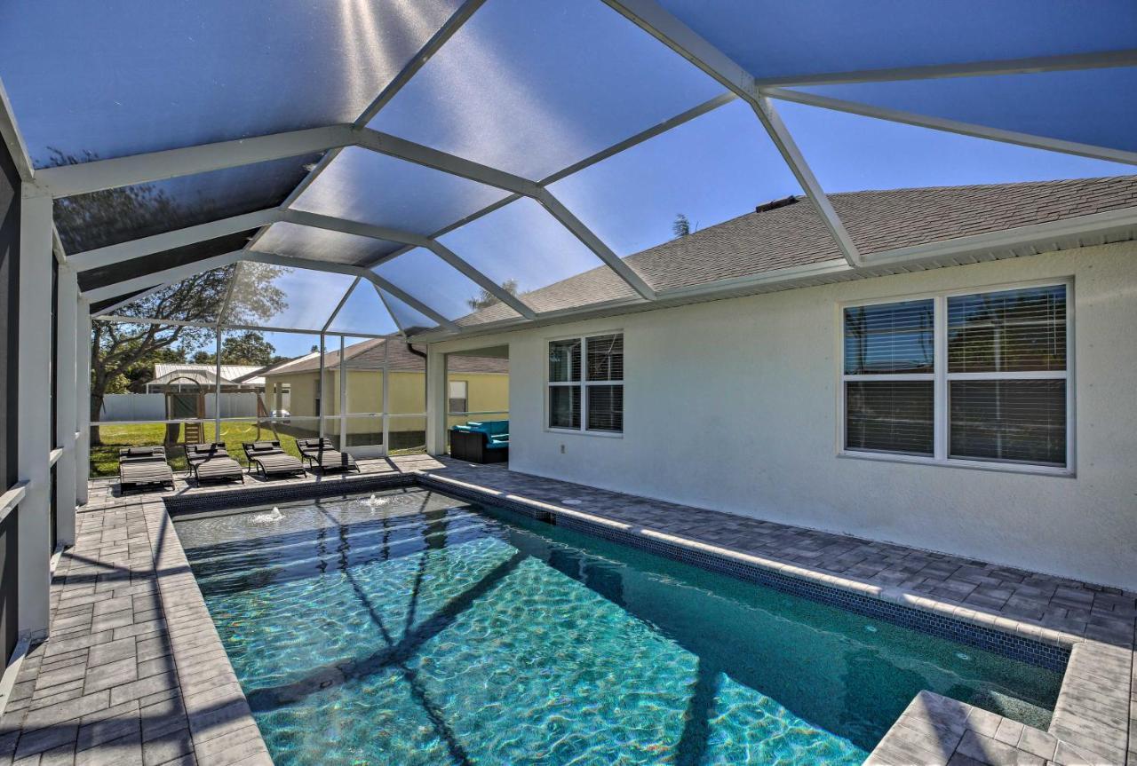 Modern Home With Heated Pool, 3 Mi To Beach 珊瑚角 外观 照片